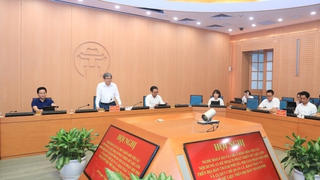 Phó Chủ tịch UBND Thành phố Trương Việt Dũng làm việc với các chuyên gia, nhà khoa học về kế hoạch phát triển dữ liệu lớn