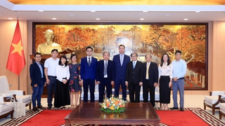 Phó Chủ tịch UBND Thành phố Trương Việt Dũng tiếp Đoàn công tác Đại học Arizona State University và Cintana Education