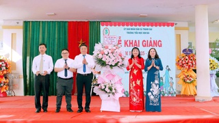 Xã Thanh Oai: Hơn 13.000 học sinh tưng bừng khai giảng năm học 2025-2026