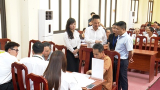 Phú Xuyên hỗ trợ lưu động cấp “sổ đỏ”, hướng dẫn chuyển đổi số thủ tục đất đai