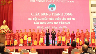 Người cao tuổi chào mừng thành công Đại hội XIV của Đảng