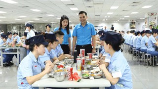 Không để nợ lương, chậm thưởng trước Tết Nguyên đán 2026