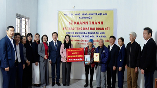 Xã Ứng Hòa: Trao 6 nhà Đại đoàn kết cho các hộ có hoàn cảnh khó khăn