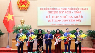 HĐND Thành phố bầu bổ sung 3 Ủy viên UBND thành phố Hà Nội