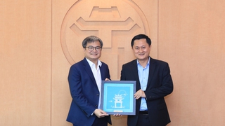 Phó Chủ tịch UBND Thành phố Trương Việt Dũng tiếp và làm việc với Tập đoàn AMD (Hoa Kỳ)