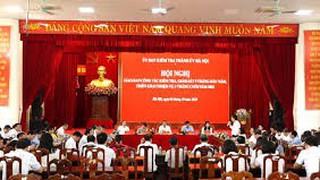 Tặng Cờ thi đua của UBND Thành phố cho tập thể thuộc Ủy ban Kiểm tra Thành ủy Hà Nội