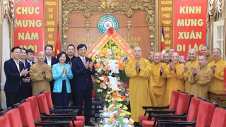 Bí thư Thành ủy Nguyễn Duy Ngọc thăm, chúc Tết Giáo hội Phật giáo Việt Nam và các đơn vị quân đội, công an
