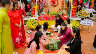 Xã Kiều Phú: Sôi nổi Hội thi gói bánh chưng, bày mâm ngũ quả và Chương trình Tết sum vầy