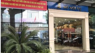 Tặng Bằng khen của Chủ tịch UBND Thành phố cho 02 tập thể thuộc Sở Nội vụ