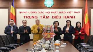 Chủ tịch Ủy ban MTTQ Việt Nam Thành phố Bùi Huyền Mai thăm, chúc Tết các tổ chức tôn giáo