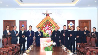 Chủ tịch UBND Thành phố Vũ Đại Thắng thăm, chúc Tết Tòa Tổng Giám mục Hà Nội