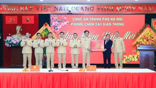 Chủ tịch UBND Thành phố Vũ Đại Thắng thăm, chúc Tết lực lượng Cảnh sát giao thông Thủ đô