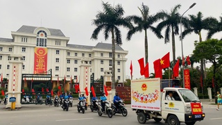 Phường Hoàng Mai diễu hành tuyên truyền lưu động chào mừng ngày bầu cử