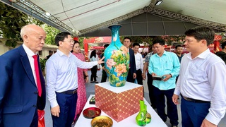 Khai mạc Hội chợ hàng công nghiệp nông thôn tiêu biểu Xuân Bính Ngọ 2026