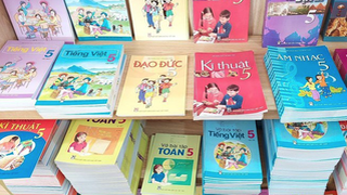 Triển khai sử dụng sách giáo khoa thống nhất theo chỉ đạo của Bộ Giáo dục và Đào tạo