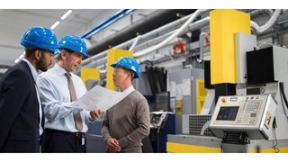 Phân cấp thực hiện thủ tục hành chính liên quan đến người lao động nước ngoài tại các khu công nghiệp