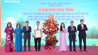 Phường Ô Chợ Dừa gắn biển công trình cải tạo hồ Đống Đa chào mừng ngày bầu cử