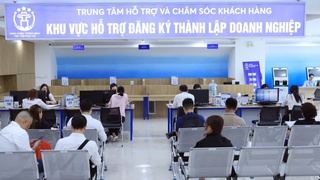 Đẩy mạnh phân cấp, ủy quyền thủ tục hành chính: Bước chuyển từ “quản lý” sang “phục vụ”