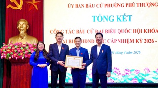 Phường Phú Thượng khen thưởng các tập thể, cá nhân có thành tích xuất sắc trong công tác bầu cử