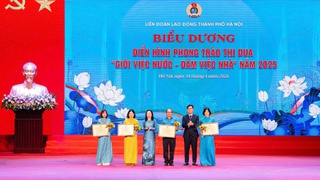 Hà Nội tổng kết 15 năm thực hiện Nghị quyết 6b về công tác vận động nữ công nhân, viên chức, lao động