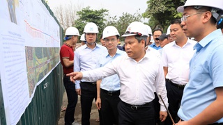Toàn cảnh “siêu dự án” cầu Tứ Liên: Gỡ nút thắt mặt bằng, tăng tốc về đích 2027