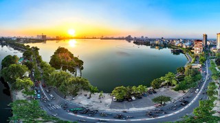 Tặng danh hiệu Cờ thi đua của UBND Thành phố cho 02 tập thể thuộc phường Tây Hồ
