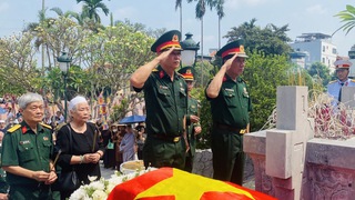 Trang trọng Lễ đón nhận, truy điệu và an táng hài cốt liệt sĩ Lê Quyết Chiến