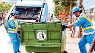 Tặng Bằng khen cho các tập thể, cá nhân đã có thành tích đột xuất trong công tác đảm bảo vệ sinh môi trường