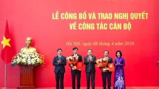 Đồng chí Trần Đức Thắng được bầu là Trưởng Đoàn đại biểu Quốc hội thành phố Hà Nội