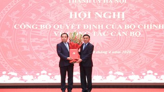 Trao Quyết định của Bộ Chính trị phân công, chỉ định đồng chí Trần Đức Thắng giữ chức Bí thư Thành ủy Hà Nội