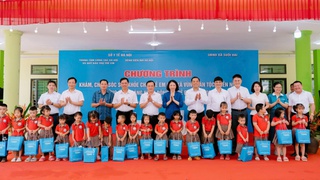 Chăm sóc sức khỏe cho trẻ em các xã vùng dân tộc, miền núi