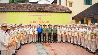 Tuyên dương 80 gương thanh niên Công an Thủ đô tiên tiến làm theo lời Bác năm 2026