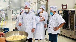 Ban Văn hóa - Xã hội giám sát việc thu - chi dịch vụ giáo dục và bữa ăn bán trú tại xã Yên Xuân