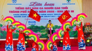 Liên hoan tiếng hát dân ca - Sắc màu văn hóa người cao tuổi Thủ đô
