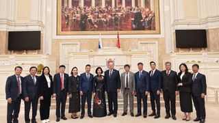 HĐND thành phố Hà Nội thiết lập quan hệ hữu nghị, hợp tác với Hội đồng lập pháp Saint Petersburg, Liên bang Nga