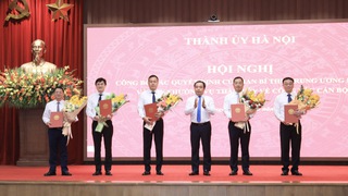 Công bố các quyết định của Ban Bí thư Trung ương Đảng và Ban Thường vụ Thành ủy Hà Nội về công tác cán bộ