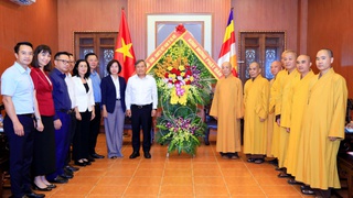 Chủ tịch UBND thành phố Hà Nội Vũ Đại Thắng thăm, chúc mừng Đại lễ Phật đản Phật lịch 2570