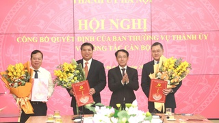Hà Nội: Công bố các quyết định của Ban Thường vụ Thành ủy về công tác cán bộ
