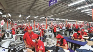 Khen thưởng các doanh nghiệp có thành tích trong phong trào thi đua khối Doanh nghiệp