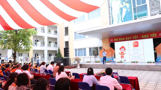 Hơn 1.400 học sinh quận Long Biên được trang bị kỹ năng phòng chống hỏa hoạn và đuối nước