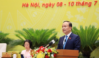 Hanoi People's Council holds effective discussion session