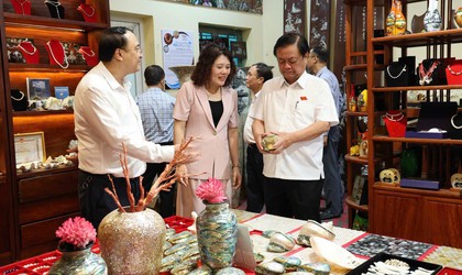 Phó Chủ tịch Quốc hội Lê Minh Hoan thăm, làm việc tại xã Chuyên Mỹ