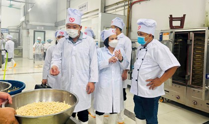 Ban Văn hóa - Xã hội giám sát việc thu - chi dịch vụ giáo dục và bữa ăn bán trú tại xã Yên Xuân