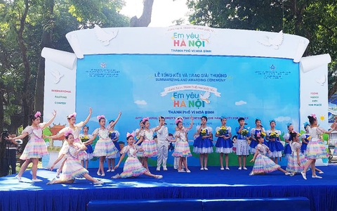 Awards presented for 2025 int'l children's painting contest 