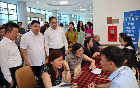 Dong Da Ward launches community legal support model to bring public services closer to residents