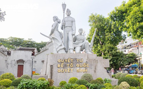 Hà Nội thống nhất chủ trương, nghiên cứu phương án di chuyển Tượng đài “Quyết tử để Tổ quốc quyết sinh”