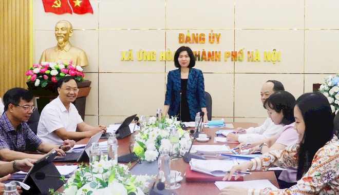 Hanoi council leader inspects Party Congress preparations in Ung Hoa Commune