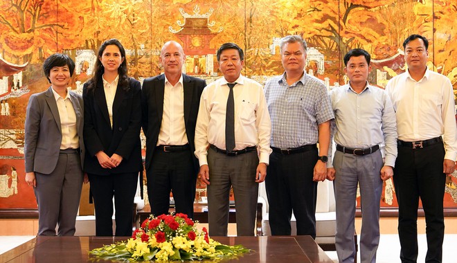 Hanoi Vice Chairman Duong Duc Tuan meets AIIB delegation