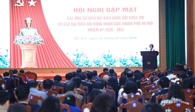 Hanoi meets National Assembly, municipal council candidates