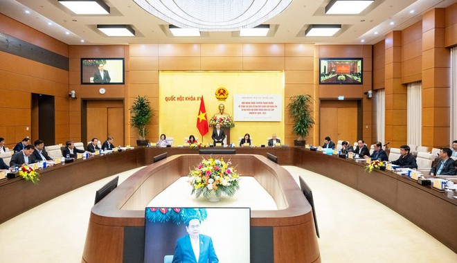 NA Chairman Tran Thanh Man reviews election preparation works